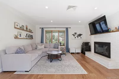 11 Shadetree Lane, Stony Brook, NY 11790 - Photo 10