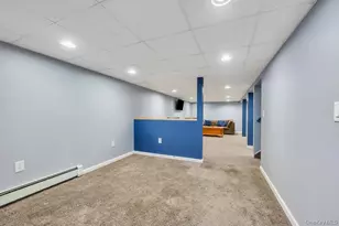 34 Giant Oak Rd, Ridge, NY 11961 - Photo 38