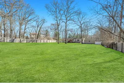 34 Giant Oak Road, Ridge, NY 11961 - Photo 8