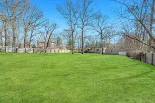 34 Giant Oak Rd, Ridge, NY 11961 - Photo 8