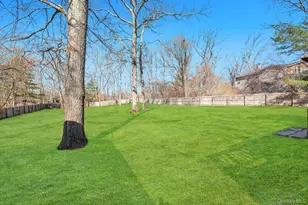 34 Giant Oak Rd, Ridge, NY 11961 - Photo 10