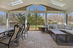 5 Clemens Ct, East Setauket, NY 11733 - Photo 16