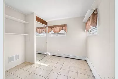 116 Red Maple Drive N, Levittown, NY 11756 - Photo 20