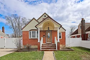 230 S King St, Elmont, NY 11003 - Photo 2