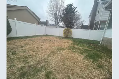 1514 Highland Avenue, New Hyde Park, NY 11040 - Photo 8