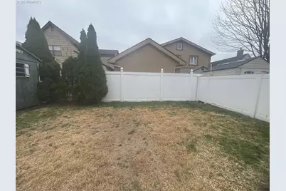 1514 Highland Avenue, New Hyde Park, NY 11040 - Photo 10