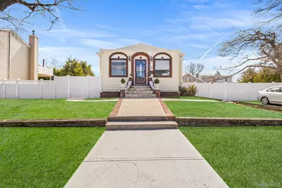 1517 10th Street, West Babylon, NY 11704 - Photo 1