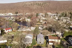 27 Windermere Ave, Greenwood Lake, NY 10925 - Photo 36