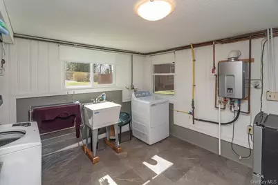 12 Crest Road, Danbury, CT 06811 - Photo 28