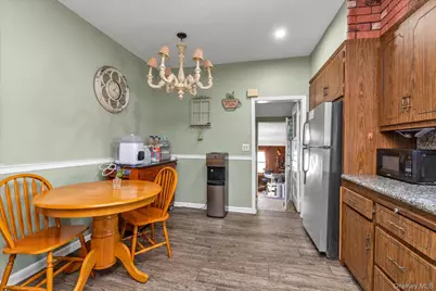 1118 W Broadway, Hewlett, NY 11557 - Photo 8