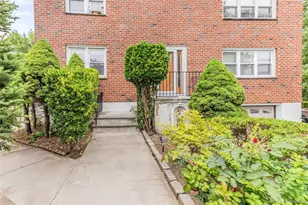 433 Palmer Rd, Yonkers, NY 10701 - Photo 2