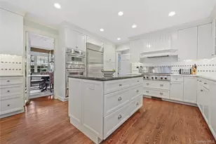 42 Sturgis Rd, Bronxville, NY 10708 - Photo 10