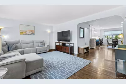 12 Lake Avenue #12, Bronxville, NY 10708 - Photo 4
