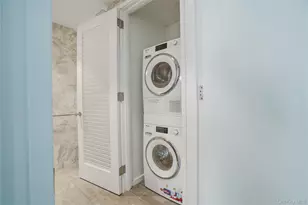 13327 39th Ave, Flushing, NY 11354 - Photo 16