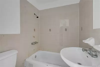 150-81 116th Road, Jamaica South, NY 11434 - Photo 16