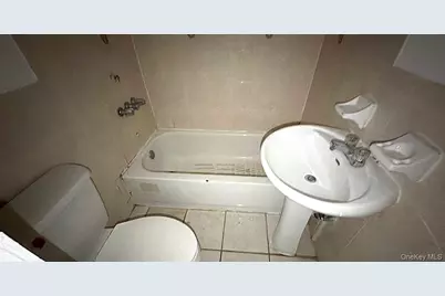 150-81 116th Drive, Jamaica, NY 11434 - Photo 10