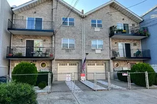 1305 Balcom Ave, Bronx, NY 10461 - Photo 2