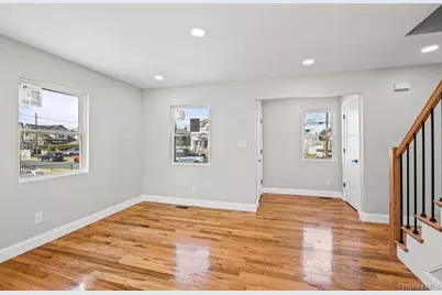 19 Rugby Road, Merrick, NY 11566 - Photo 6