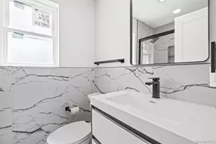 19 Rugby Rd, Merrick, NY 11566 - Photo 10