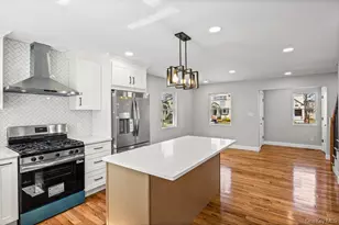 19 Rugby Rd, Merrick, NY 11566 - Photo 12