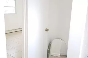 51 Hillandale Ave, White Plains, NY 10603 - Photo 14