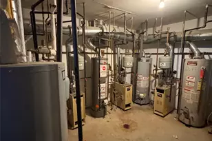 37-33 107th St, Corona, NY 11368 - Photo 10