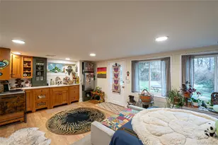 23 Pinetree Ln, Old Westbury, NY 11568 - Photo 18