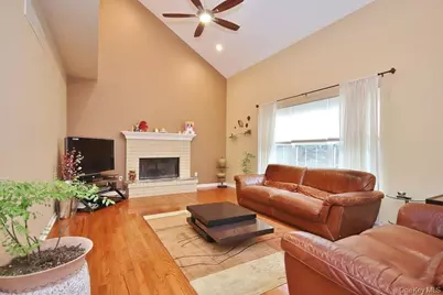 216 Roosevelt Drive, Fishkill, NY 12524 - Photo 6