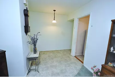 682 Tuckahoe Road #5H, Yonkers, NY 10710 - Photo 18