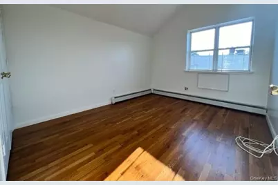 1307 Balcom Avenue, Bronx, NY 10461 - Photo 14