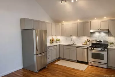1307 Balcom Avenue, Bronx, NY 10461 - Photo 2