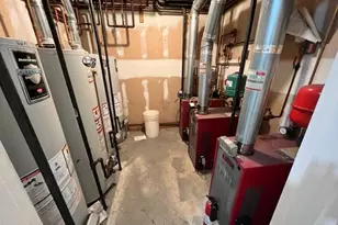 1307 Balcom Ave, Bronx, NY 10461 - Photo 18