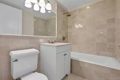 10 City Place #28F, White Plains, NY 10601 - Photo 16