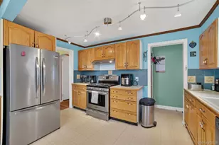 173 Hunter Ave, Yonkers, NY 10704 - Photo 6