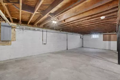 173 Hunter Avenue, Yonkers, NY 10704 - Photo 18