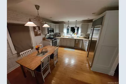 10 Hayes Road, Amityville, NY 11701 - Photo 10