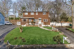 653 Meadow Rd, Smithtown, NY 11787 - Photo 2