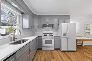 653 Meadow Rd, Smithtown, NY 11787 - Photo 14