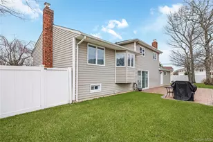 130 West Dr, Massapequa, NY 11758 - Photo 24