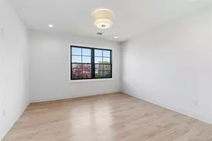 16 Otsego Pl, Jericho, NY 11753 - Photo 8