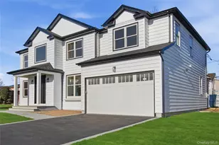16 Otsego Pl, Jericho, NY 11753 - Photo 2