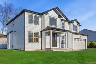 16 Otsego Pl, Jericho, NY 11753 - Photo 2