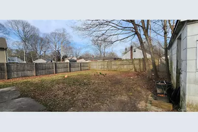 51 Hackensack Road, Mastic Beach, NY 11951 - Photo 4