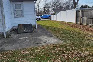 51 Hackensack Rd, Mastic Beach, NY 11951 - Photo 6