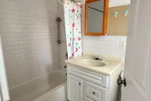 140-37 Cherry Ave, Flushing, NY 11355 - Photo 12