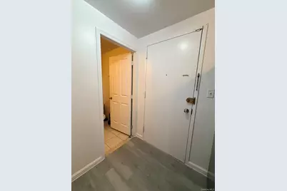 140-37 Cherry Avenue #8A, Flushing, NY 11355 - Photo 10