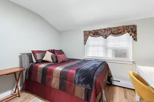 164 Colonial Springs Rd, Wheatley Heights, NY 11798 - Photo 20