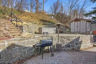 29 Montrose Road, Yonkers, NY 10710 - Photo 18