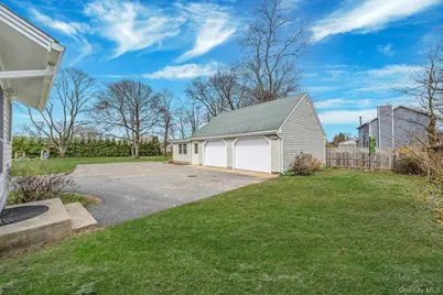 1450 Wickham Avenue, Mattituck, NY 11952 - Photo 8
