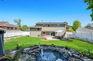 33 Wiltshire Dr, Commack, NY 11725 - Photo 18